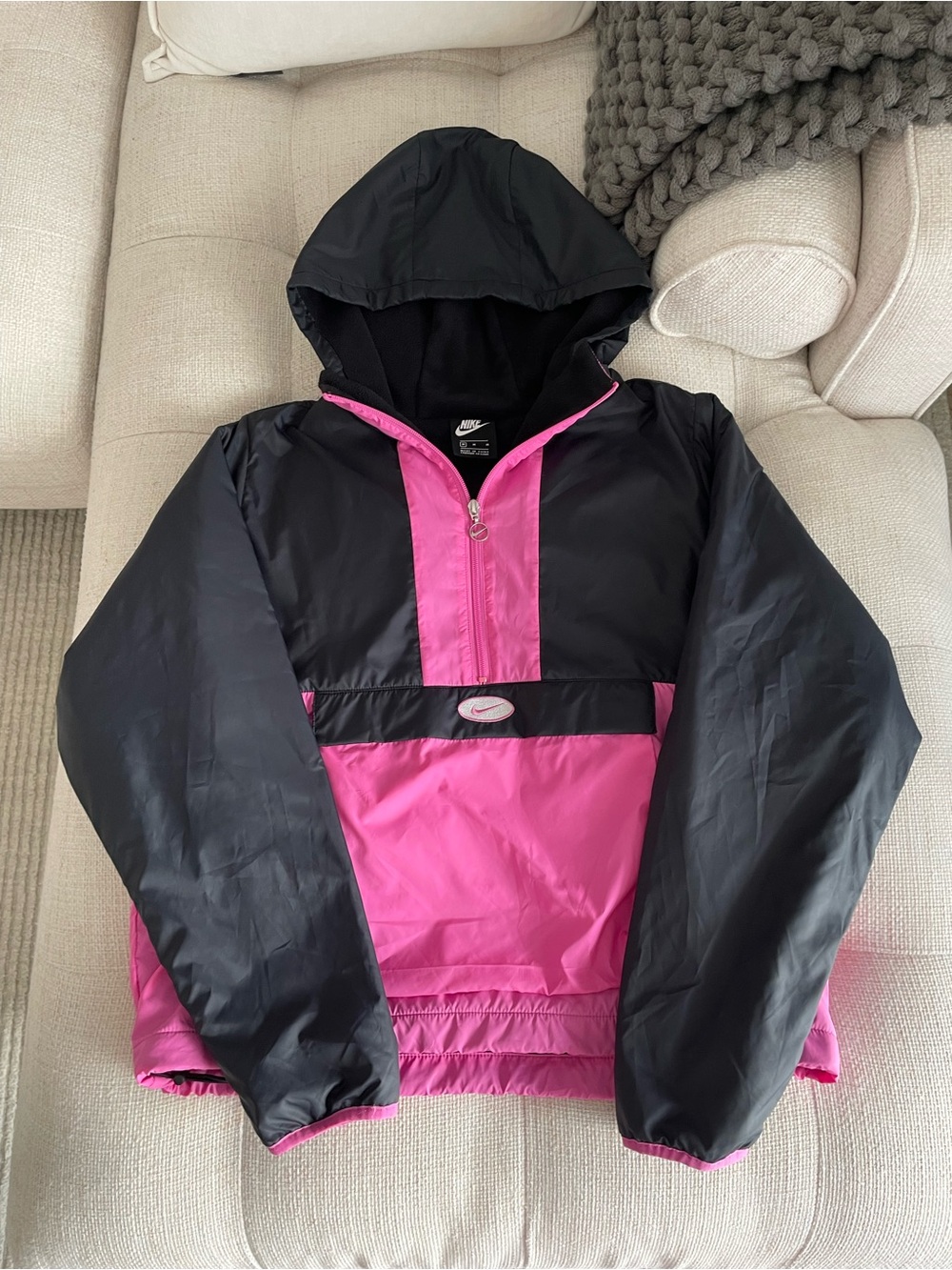 Nike Sportswear Fall ‘19 Swoosh Synthetic-Fill Women's Anorak Windbreaker Jacket